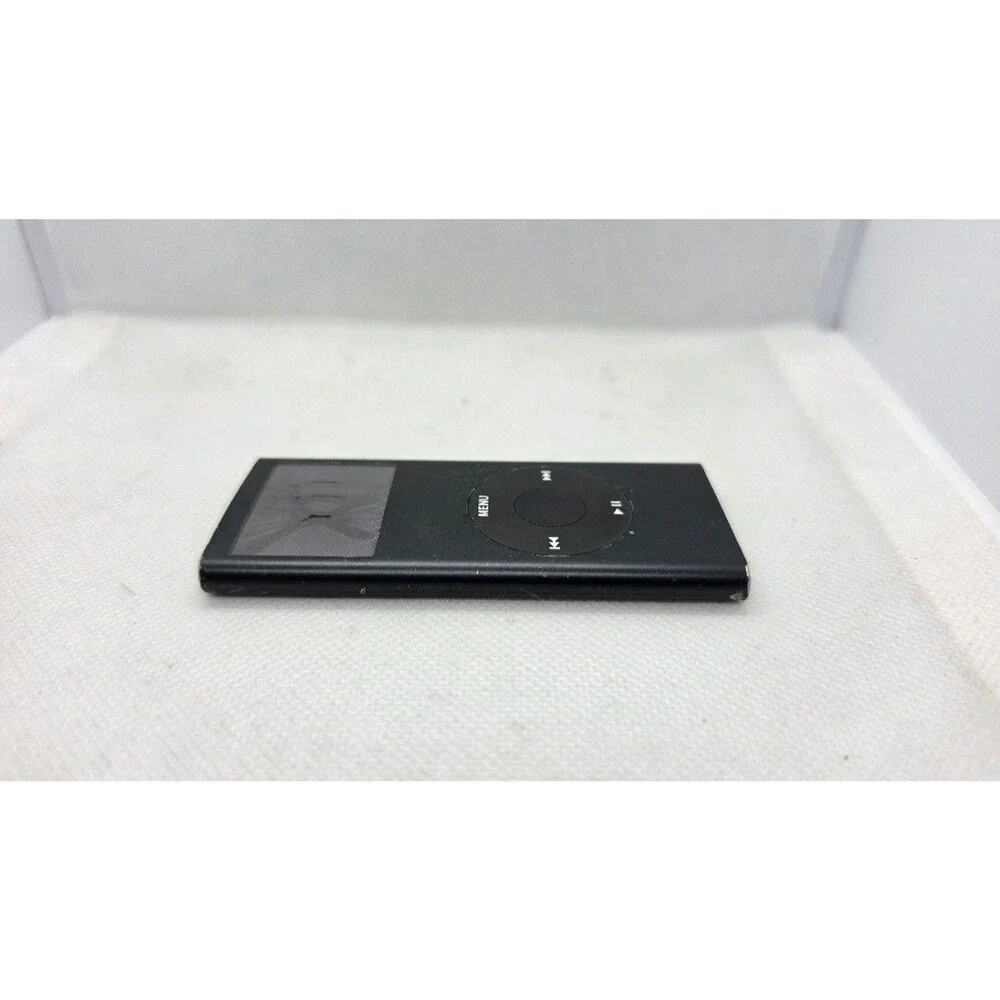 Apple iPod Nano 2nd Generation 8GB Black (A1199) - For Parts/Damaged